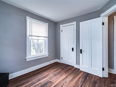 Rear Bed/Closet - 125 Linsan Ct