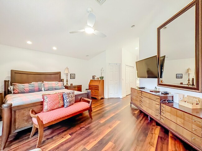 Building Photo - 11853 Fountainside Cir