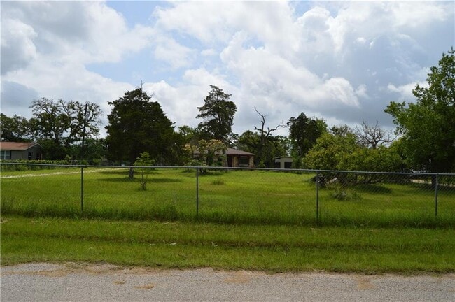 Building Photo - 137 Colorado Cir
