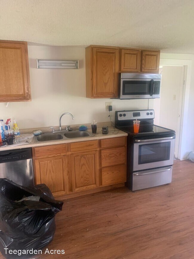 Building Photo - 3 br, 1 bath House - 4245 State Route 45