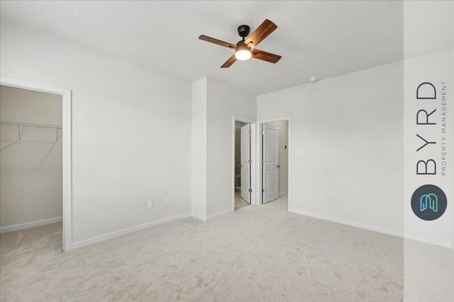 Building Photo - 231 Golden Haze Aly