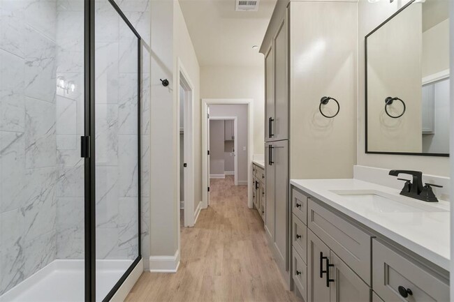 Building Photo - 4212 Abbey Pk Dr