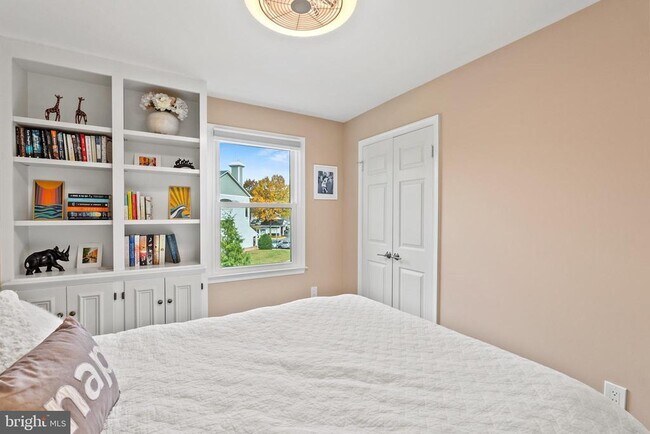 Building Photo - 5944 Wescott Hills Way