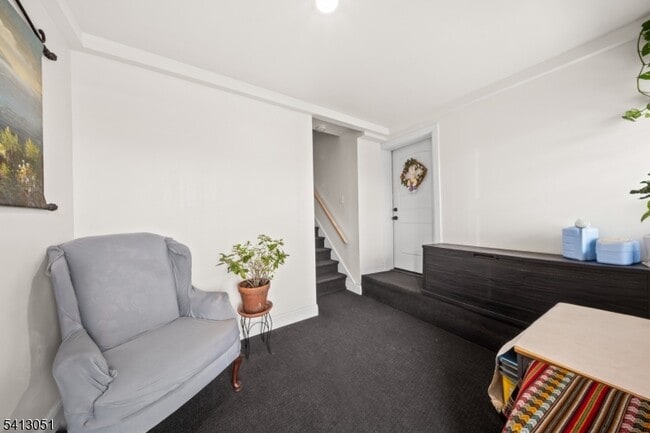 Building Photo - 339 N 6th St