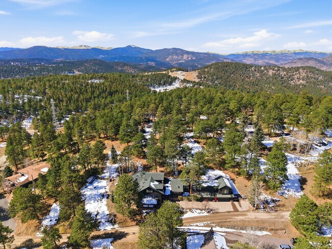 Building Photo - 499 Pine Song Trail