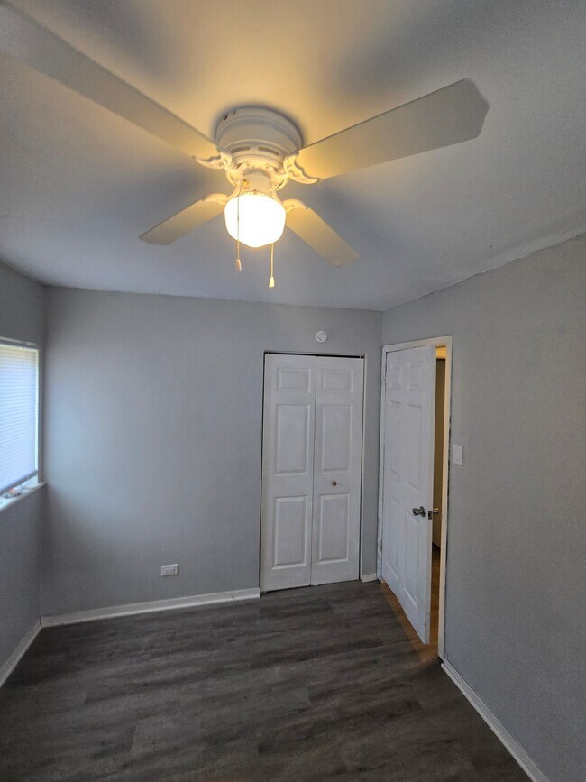 Building Photo - 22221 Willow Tree Ave