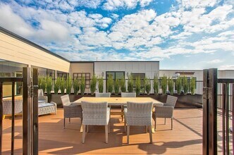 Building Photo - 519 Broadway