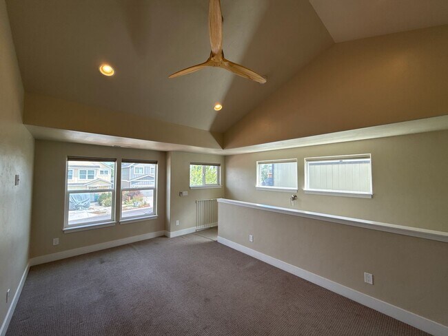 Building Photo - 20747 NE Angora Ct