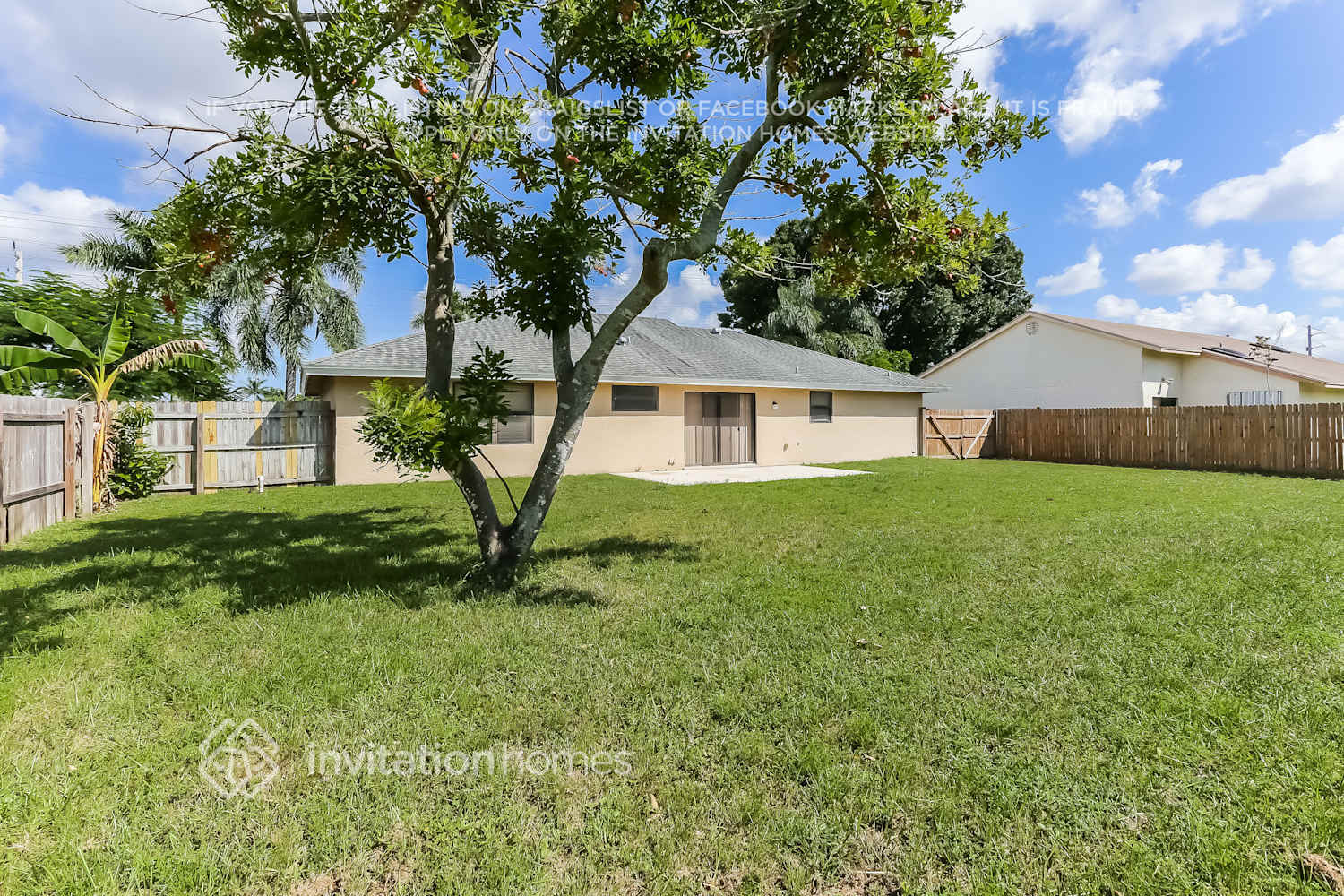 Building Photo - 112 La Mancha Ave