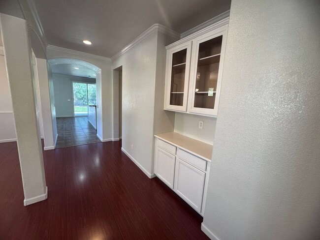 Building Photo - Stonelake Community - Four Bedroom!