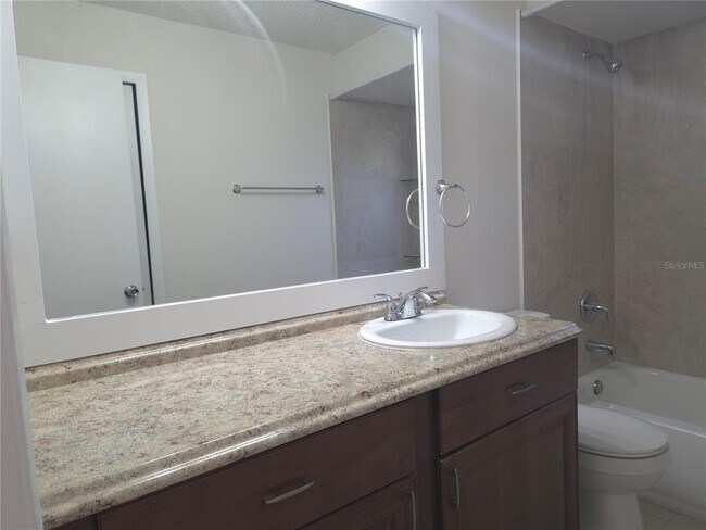 Building Photo - 10410 N Ojus Dr