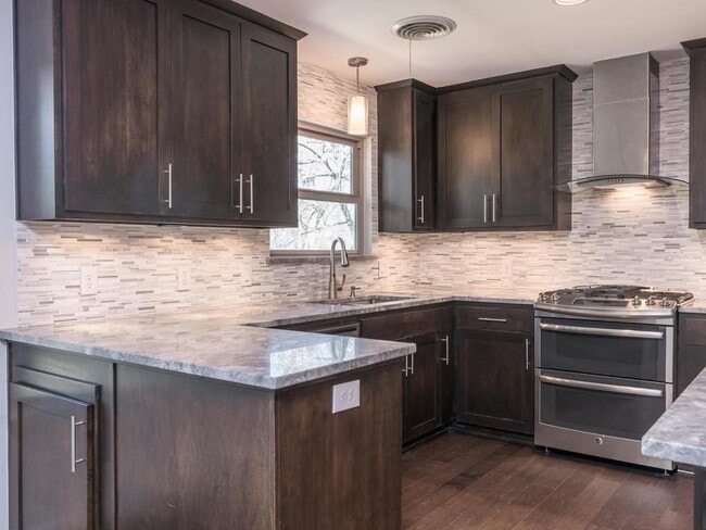 Building Photo - 5102 Plumas Ln