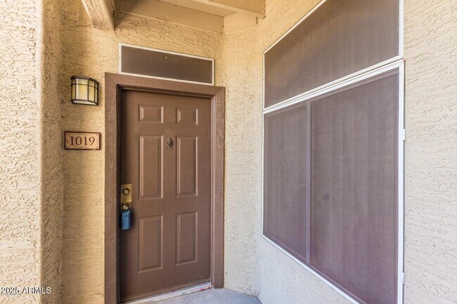 Building Photo - 11375 E Sahuaro Dr