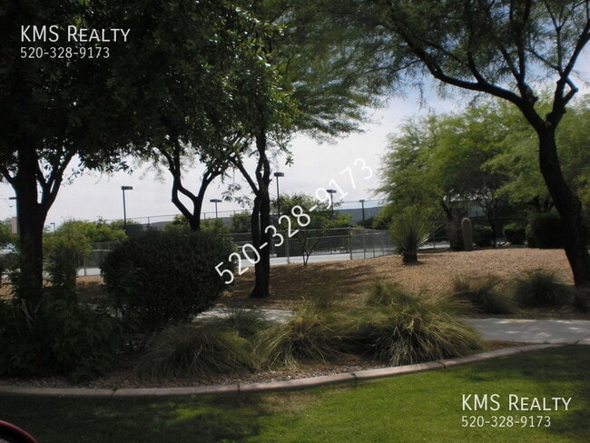 Building Photo - 14013 E Voss St