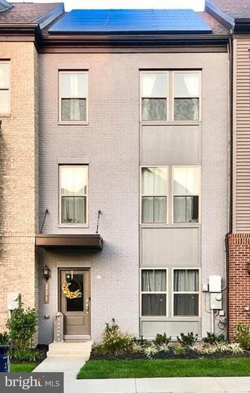Primary Photo - 111 Phoenix Dr