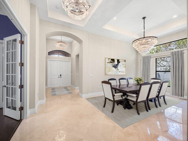 Building Photo - 9931 Bozzano Dr