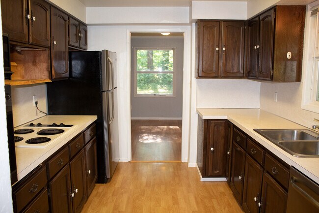 Building Photo - 7147 Mecklem Rd