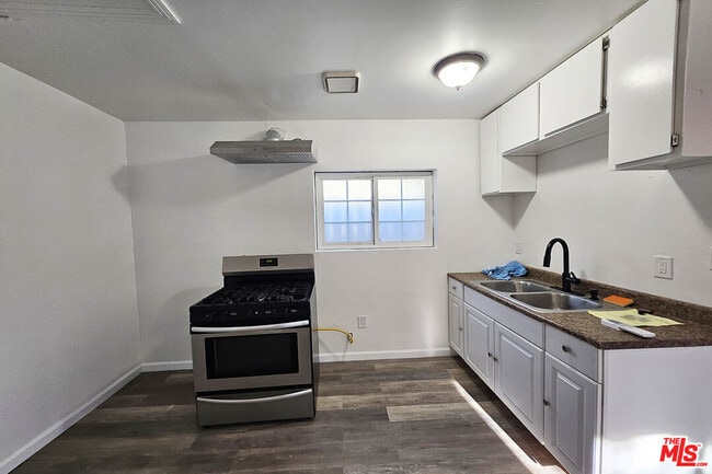 Building Photo - 19759 Roscoe Blvd