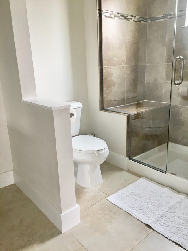 Building Photo - Luxury in Old Town Lafayette for Lease! MU...