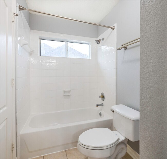 Building Photo - 5506 Maybrook Park Ln