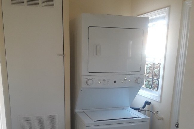 Laundry Room - 921 W 83rd St
