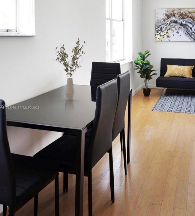 Building Photo - 1502 Jefferson Ave