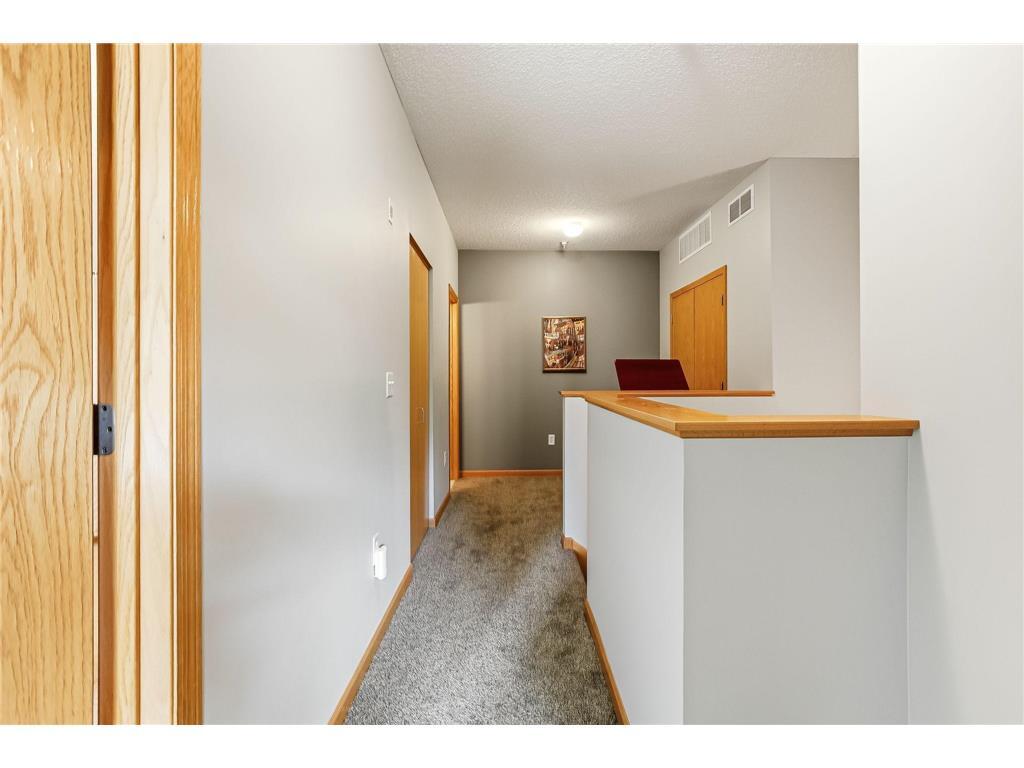 Building Photo - 820 Emerald St
