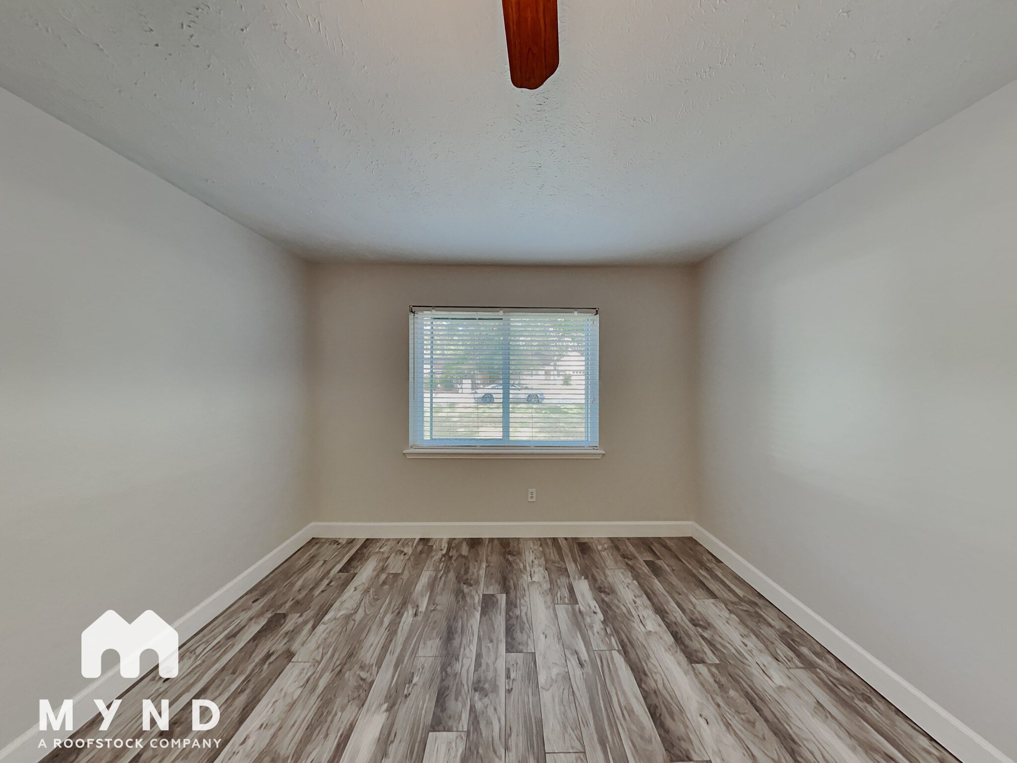 Building Photo - 61 S Circlewood Glen