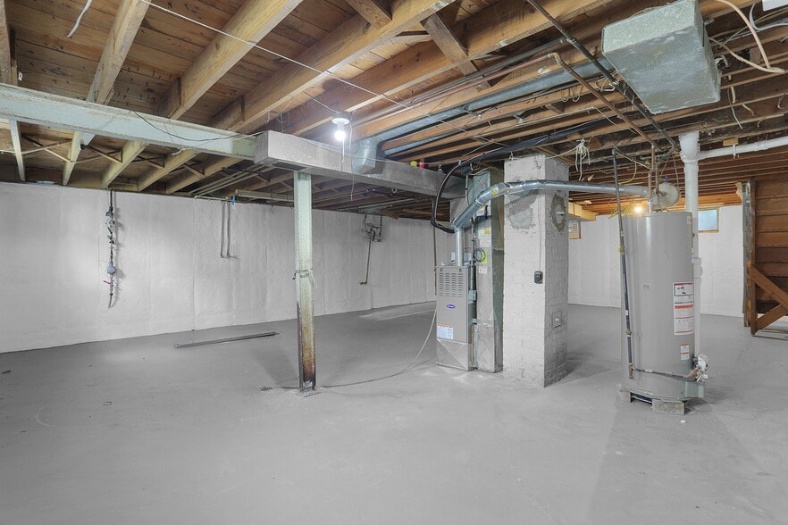 Building Photo - 7552 Mallard Dr