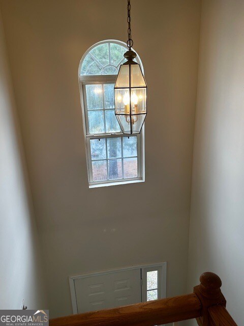 Building Photo - 5675 Hampton Ct