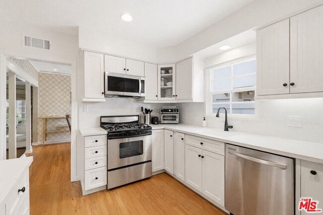 Building Photo - 11333 Berwick St