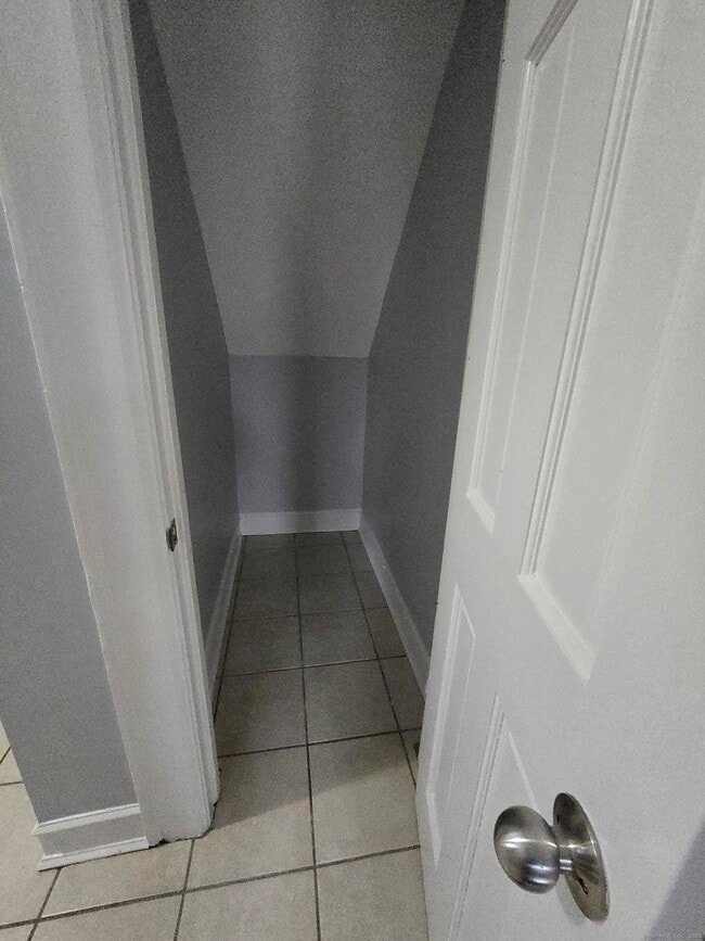 Building Photo - 190 Westland St