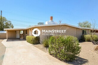 Building Photo - 3 Bedroom Pet-Friendly Home in TUCSON, AZ with Main Street Renewal