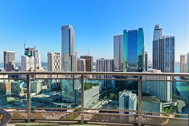 Building Photo - 350 S Miami Ave