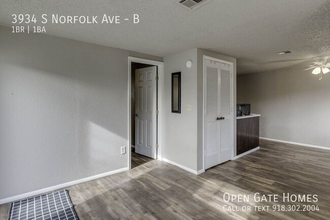 Building Photo - 3934 S Norfolk Ave