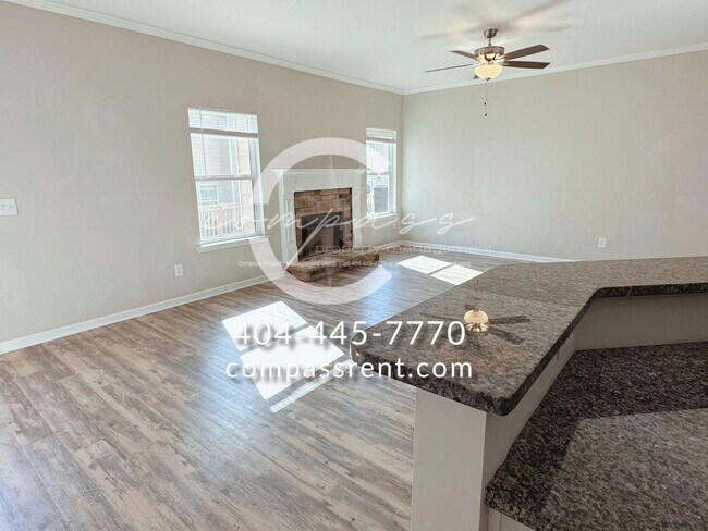 Building Photo - 212 Lyndon Wy NW