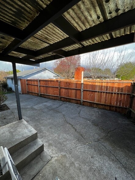 patio - 3249 17th St