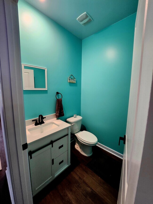 Building Photo - 413 Tributary Cir