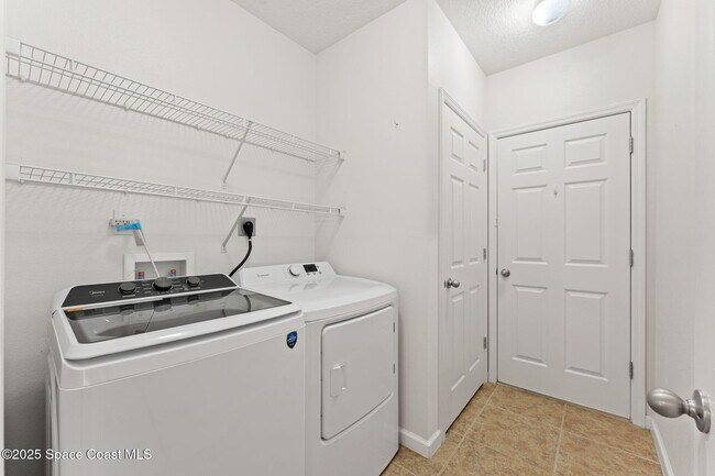 Building Photo - 1517 Attilburgh Blvd