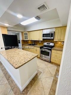 Building Photo - 8401 SW 107th Ave