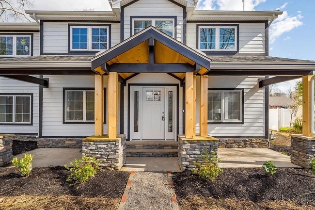 Building Photo - 5 Bed 5 Bath Single Family Home in Edgeworth