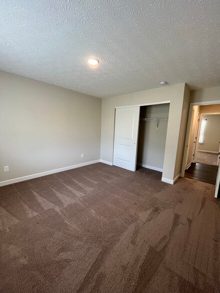 Building Photo - 17200 OH-739