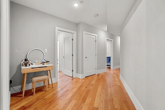 Building Photo - 150 Hancock St