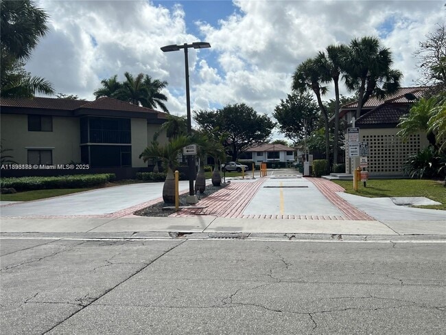 Building Photo - 9691 SW 138th Ave