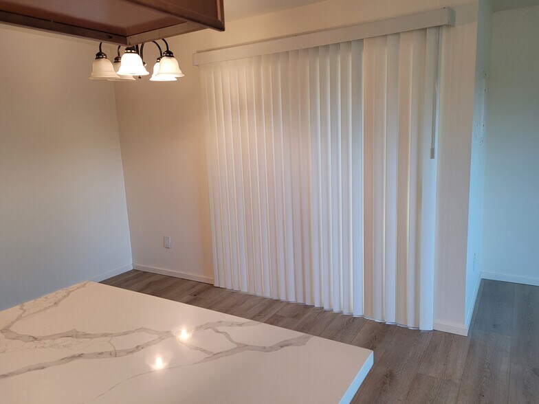 Building Photo - 1045 S Jasper St