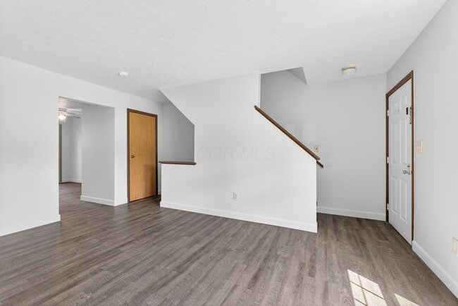 Building Photo - 6477 Brookedge Ct