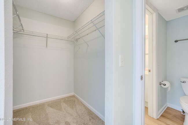 Building Photo - 6561 Mission Ct