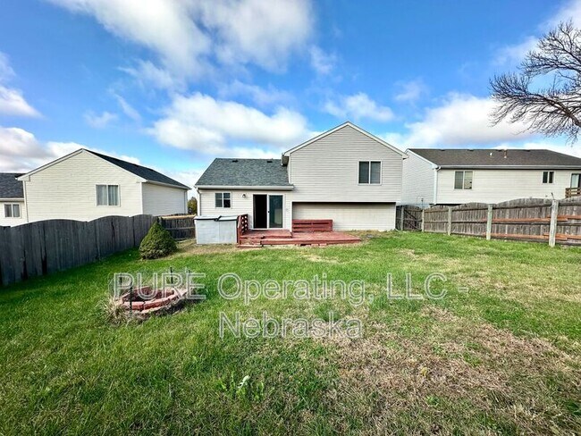 Building Photo - 7879 Bauman Ave