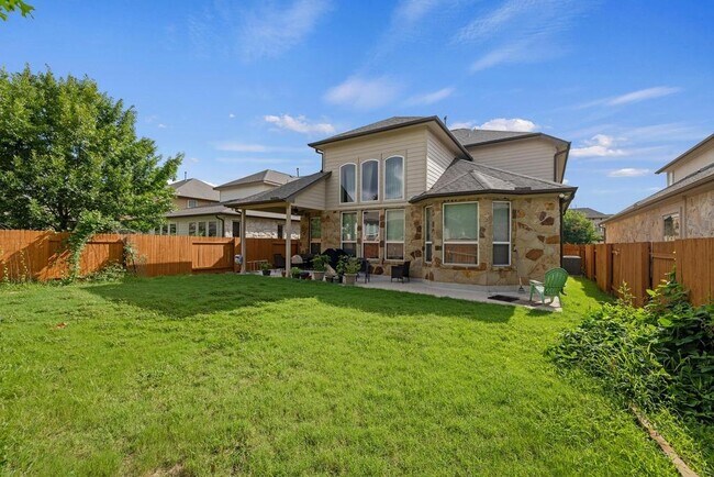 Building Photo - 614 Spanish Mustang Dr