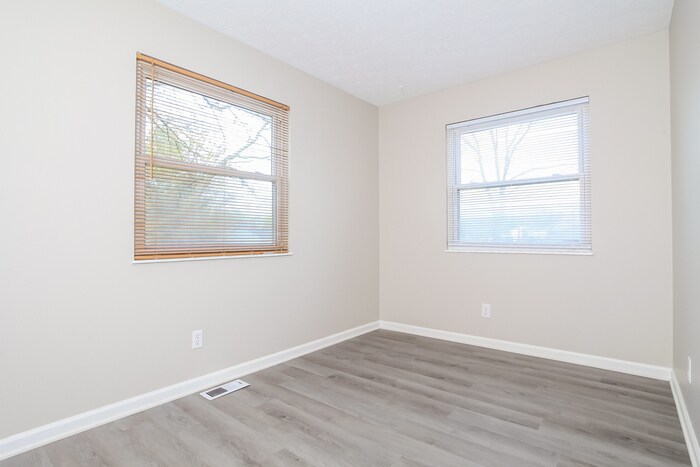 Building Photo - 200 Etta Ave